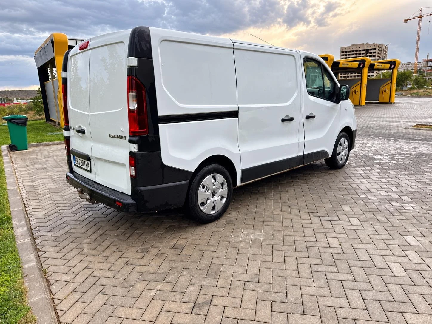 Renault Trafic 1.6 , снимка 2 - Бусове и автобуси - 56539019
