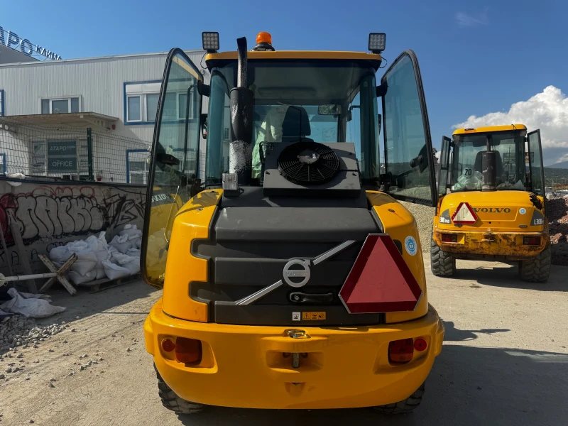 Челен товарач Volvo L 25F, снимка 2 - Индустриална техника - 51299646