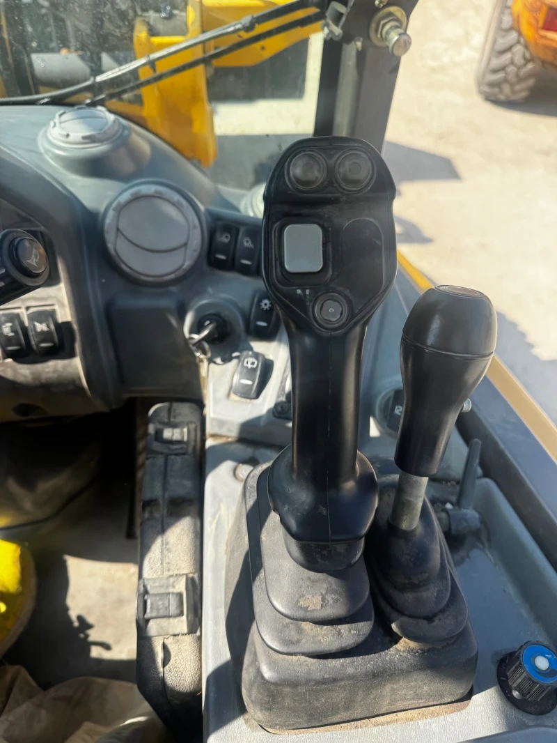 Челен товарач Volvo L 25F, снимка 5 - Индустриална техника - 51299646