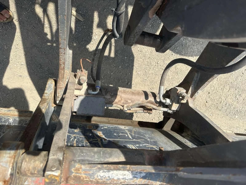 Челен товарач Volvo L 25F, снимка 7 - Индустриална техника - 51299646