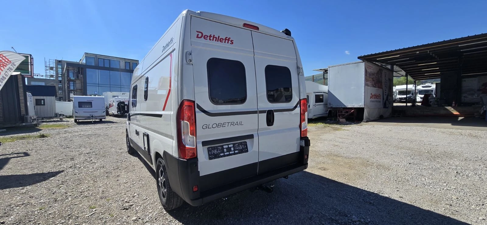 Кемпер Dethleffs Globetrail 600 CVD Automatic, снимка 3 - Каравани и кемпери - 54552168