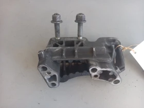 Лапа мотор двигател Форд Фокус 1.6тдци (н)