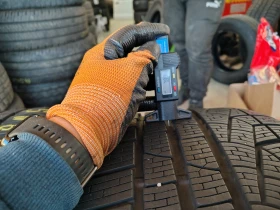 Гуми Зимни 255/40R18, снимка 2