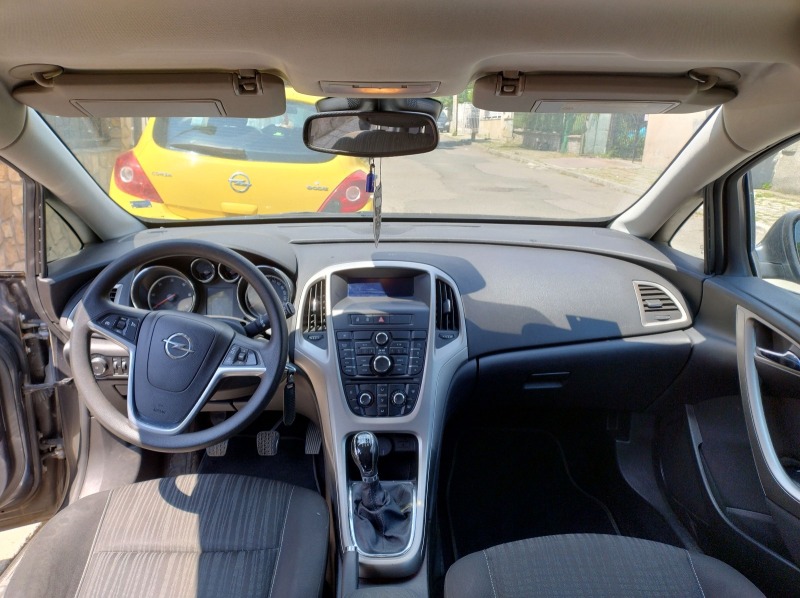Opel Astra J CDTI, снимка 14 - Автомобили и джипове - 46277552