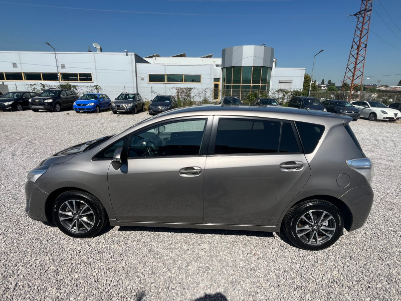 Toyota Verso 1.6D4D-112k.c. Sol /6+ 1 Места/, снимка 3 - Автомобили и джипове - 46754835