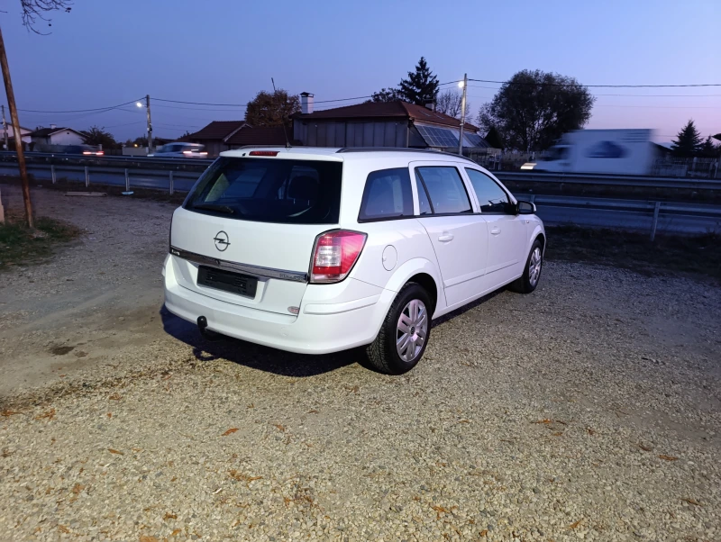 Opel Astra 1.6i-16v ГАЗ-Бензин, снимка 5 - Автомобили и джипове - 47806177