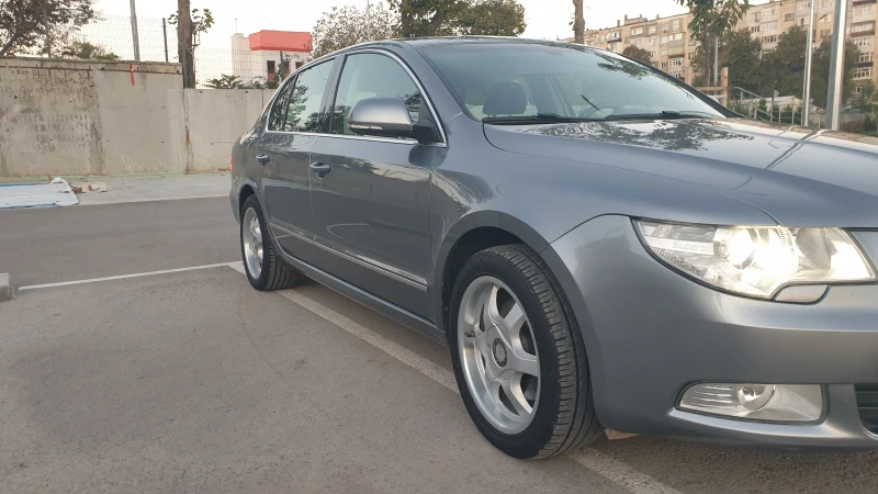 Skoda Superb 1.8 tsi, снимка 6 - Автомобили и джипове - 48727973