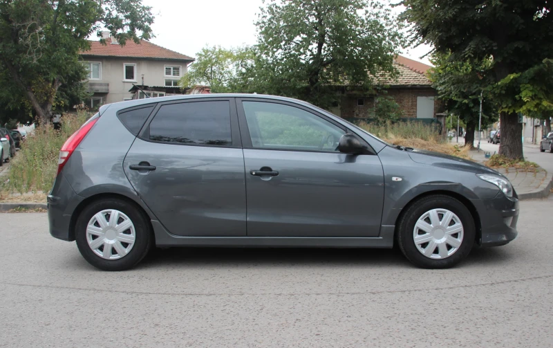 Hyundai I30 1.6  CRDi - нов внос ЛИЗИНГ, снимка 3 - Автомобили и джипове - 52037530