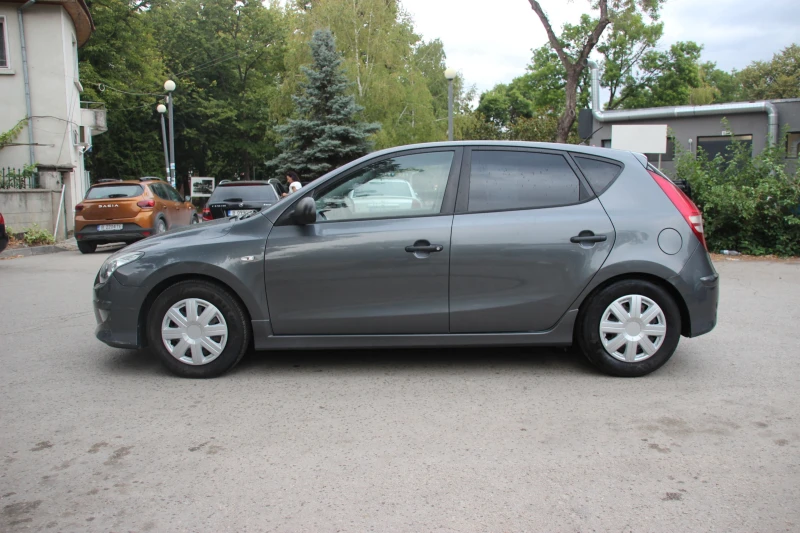 Hyundai I30 1.6  CRDi - нов внос ЛИЗИНГ, снимка 7 - Автомобили и джипове - 52037530