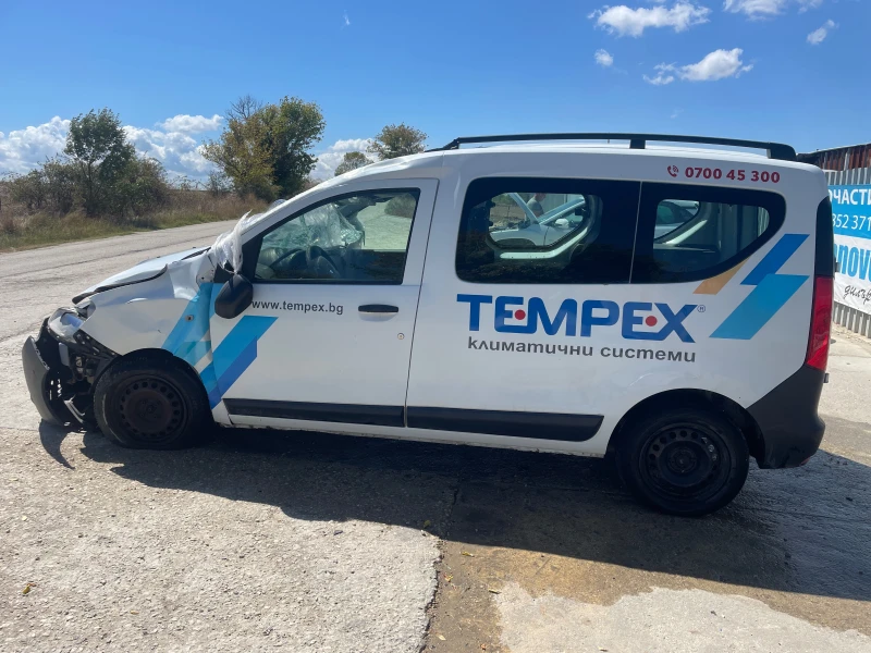 Dacia Dokker 1.5 DCI 75кс., снимка 4 - Автомобили и джипове - 51858695