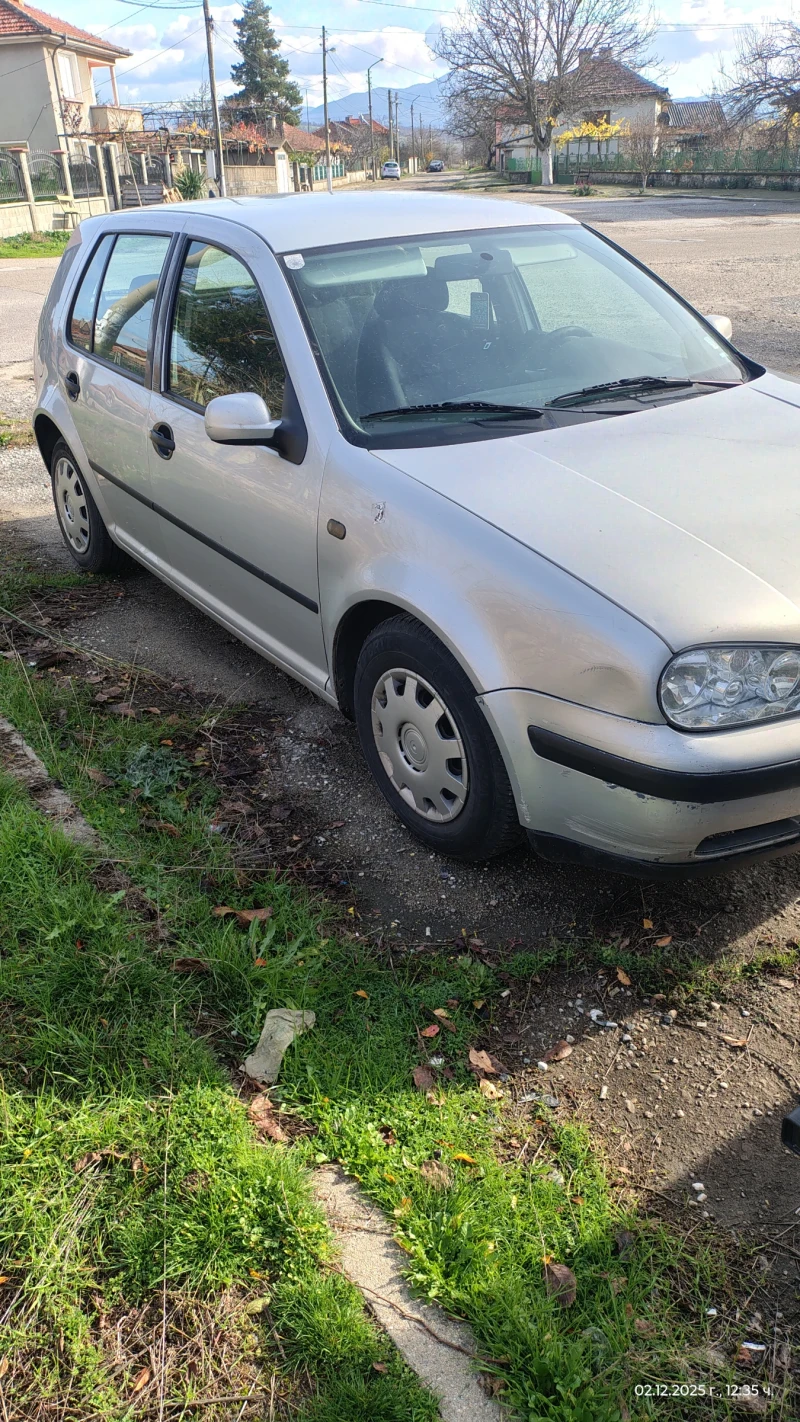VW Golf, снимка 2 - Автомобили и джипове - 52624680