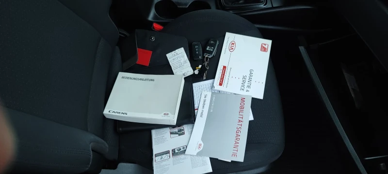 Kia Carens 1, 7CRDI, снимка 5 - Автомобили и джипове - 52798202