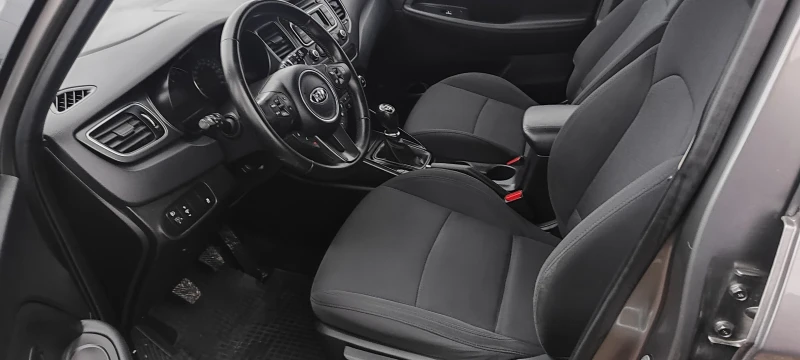 Kia Carens 1, 7CRDI, снимка 4 - Автомобили и джипове - 52798202
