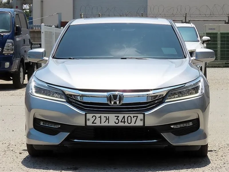 Honda Accord  2.4