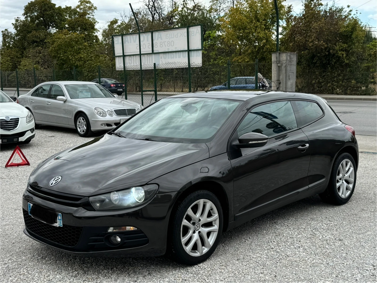 VW Scirocco 2, 0 TDi* FACELIFT* AUTOMATIC* FULLEXTRA* EURO 5 - изображение 2