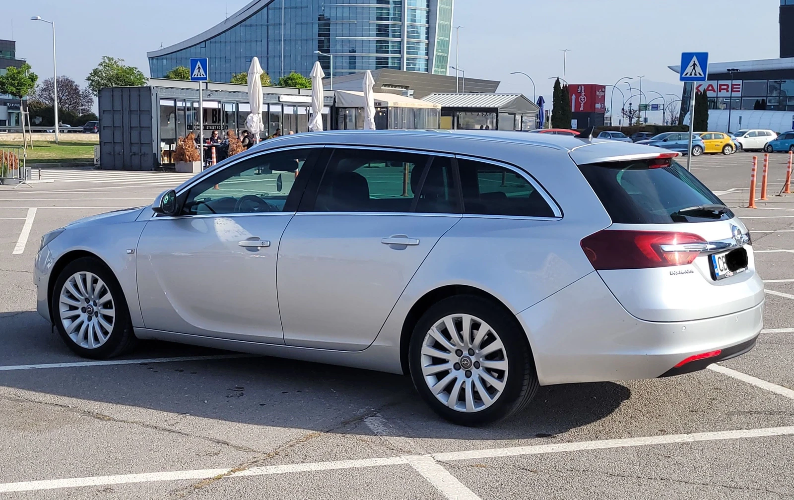 Opel Insignia SPORTS TOURER SW - изображение 2