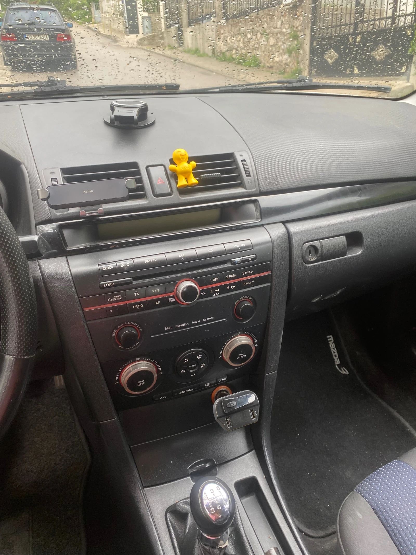 Mazda 3 1.6  - изображение 3