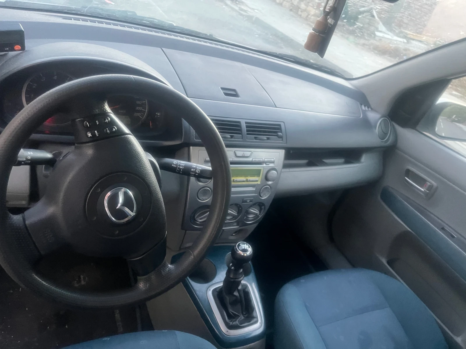Mazda 2  - изображение 2