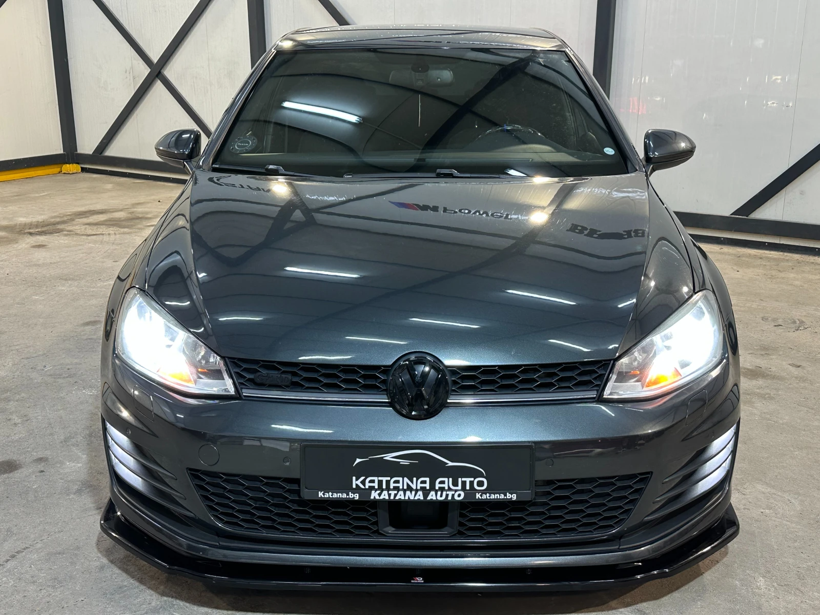 VW Golf * GTD* R-LINE* DISTRONIC* САМОПАРКИРАНЕ* ПОДГРЕВ*  - изображение 3