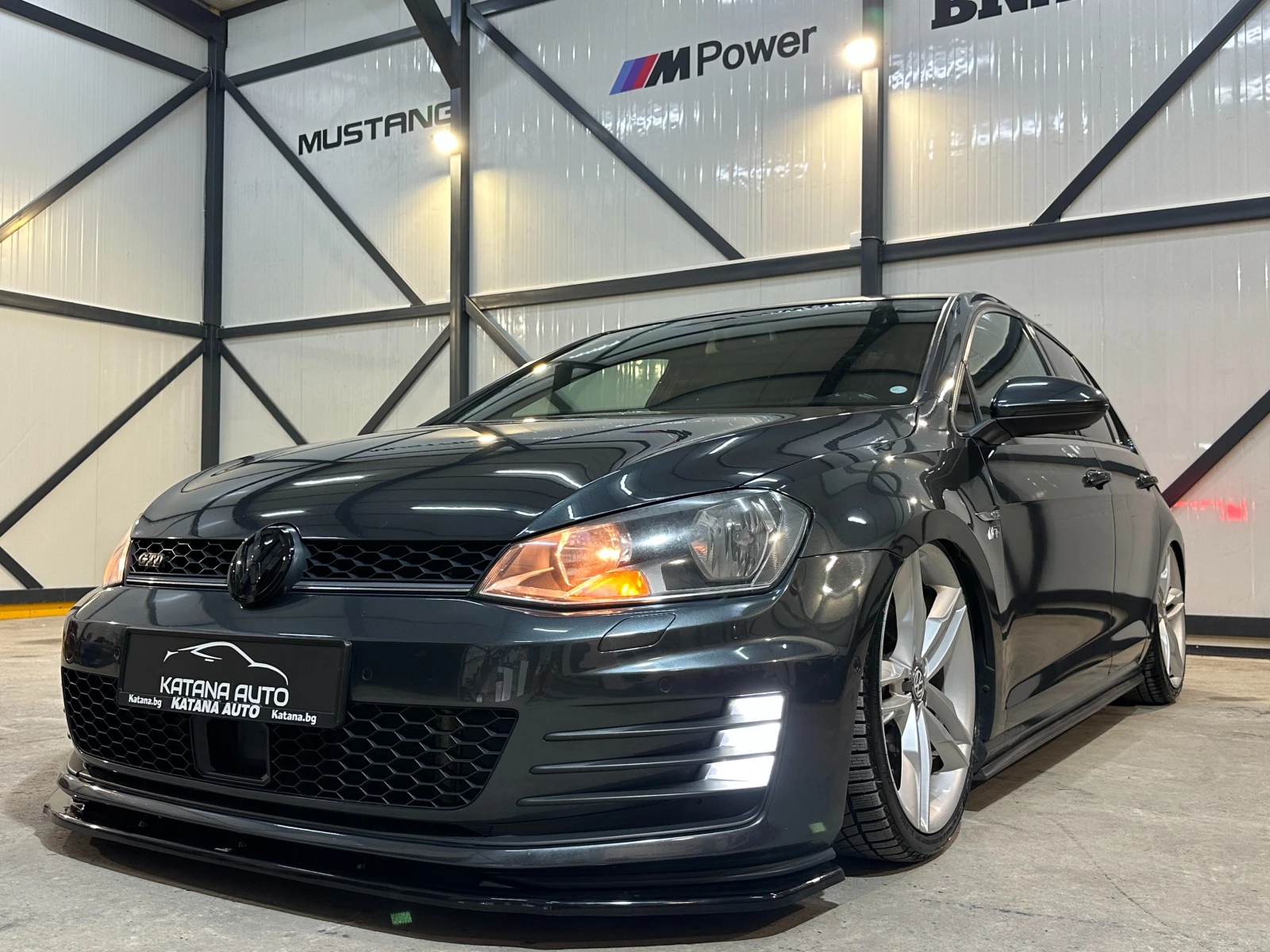 VW Golf * GTD* R-LINE* DISTRONIC* САМОПАРКИРАНЕ* ПОДГРЕВ*  - изображение 8