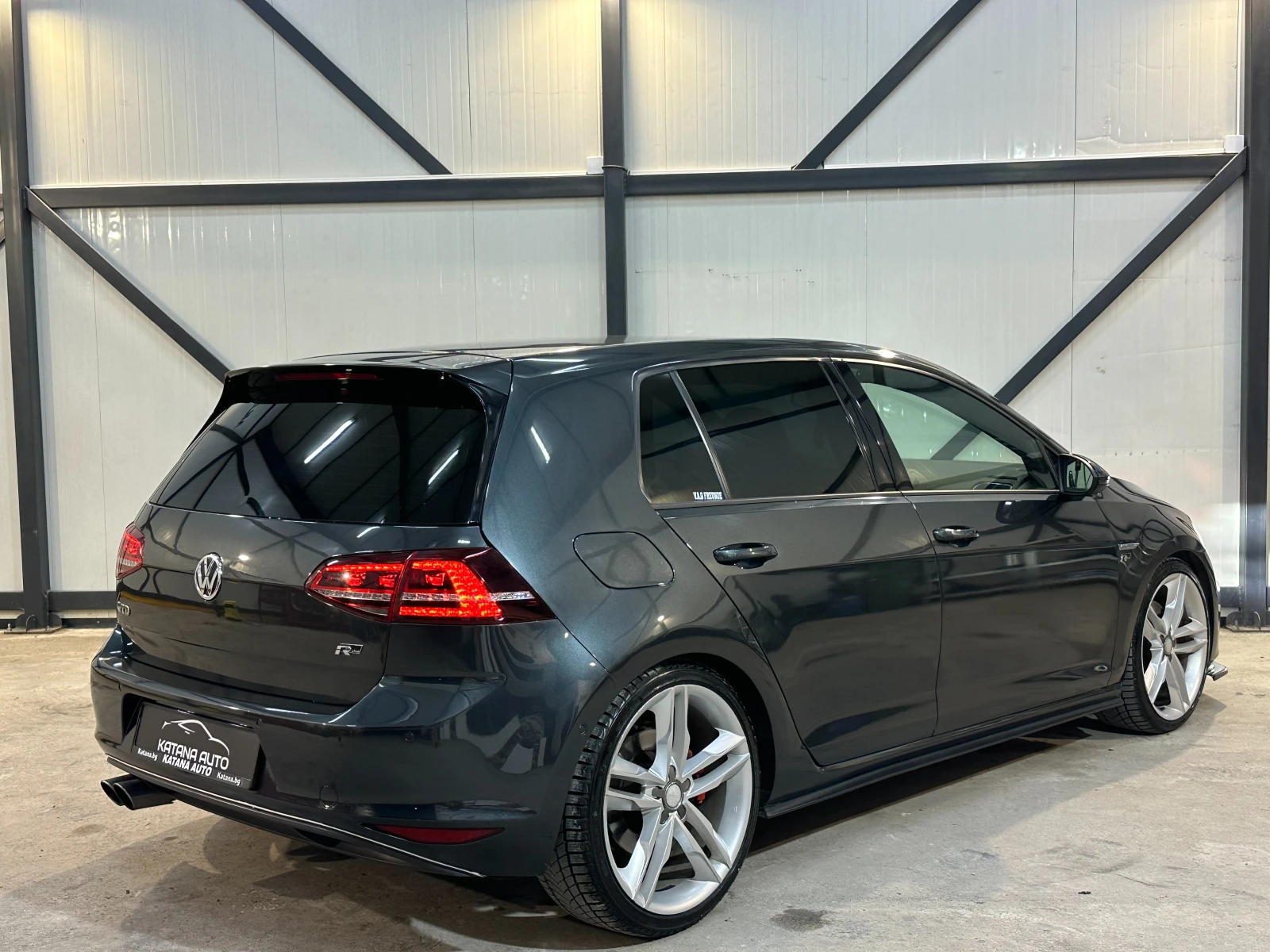 VW Golf * GTD* R-LINE* DISTRONIC* САМОПАРКИРАНЕ* ПОДГРЕВ*  - изображение 4