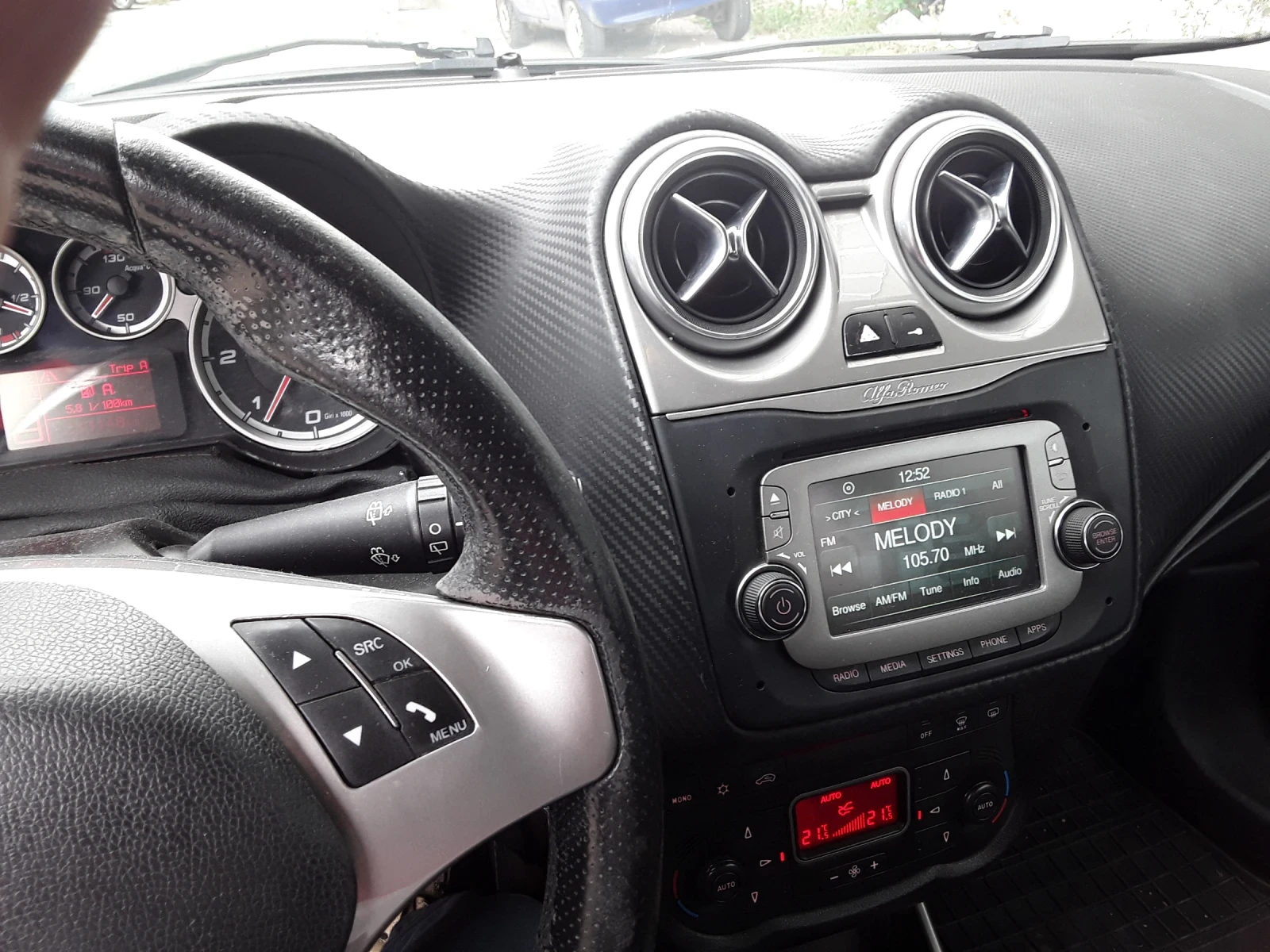 Alfa Romeo MiTo 1, 6 jTDm - изображение 6
