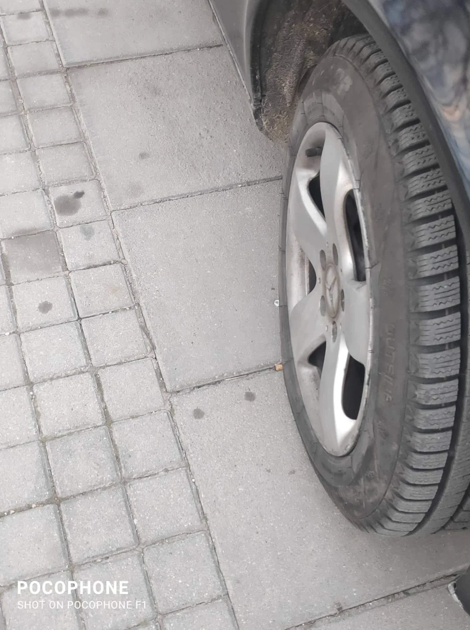 Mercedes-Benz E 220 Елеганс - изображение 3