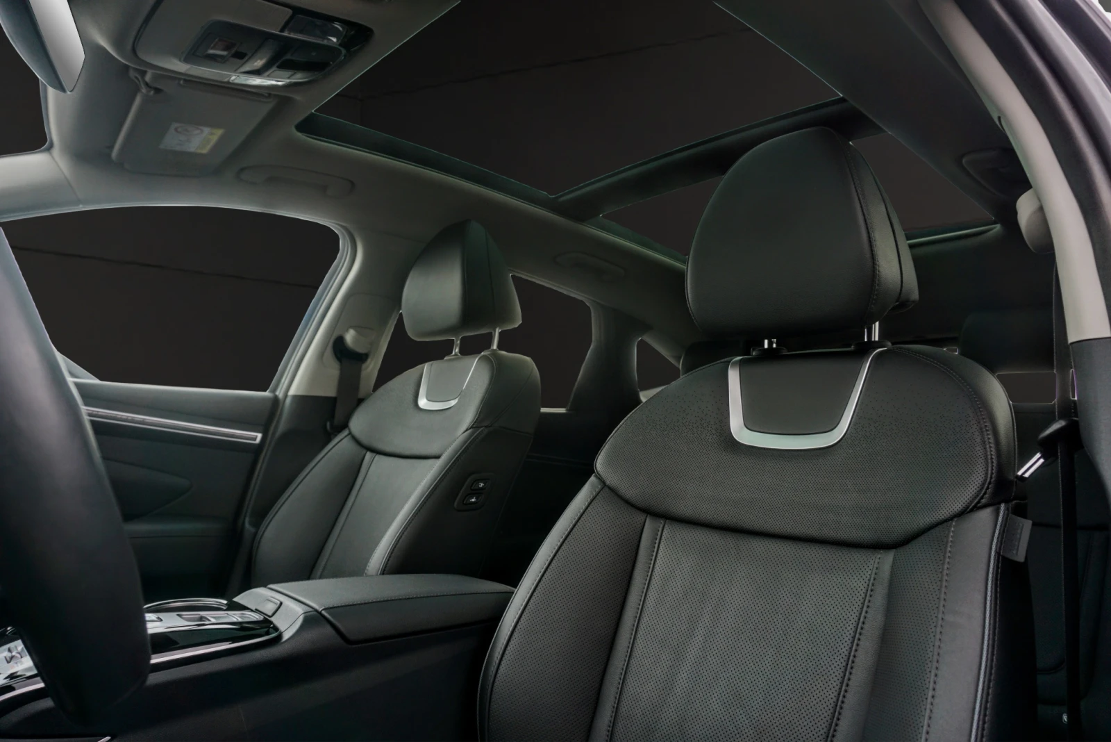 Hyundai Tucson 1.6 PHEV 4WD EXE  PANO * ПАМЕТ* * ОБДУХВАНЕ* , снимка 9 - Автомобили и джипове - 52418369