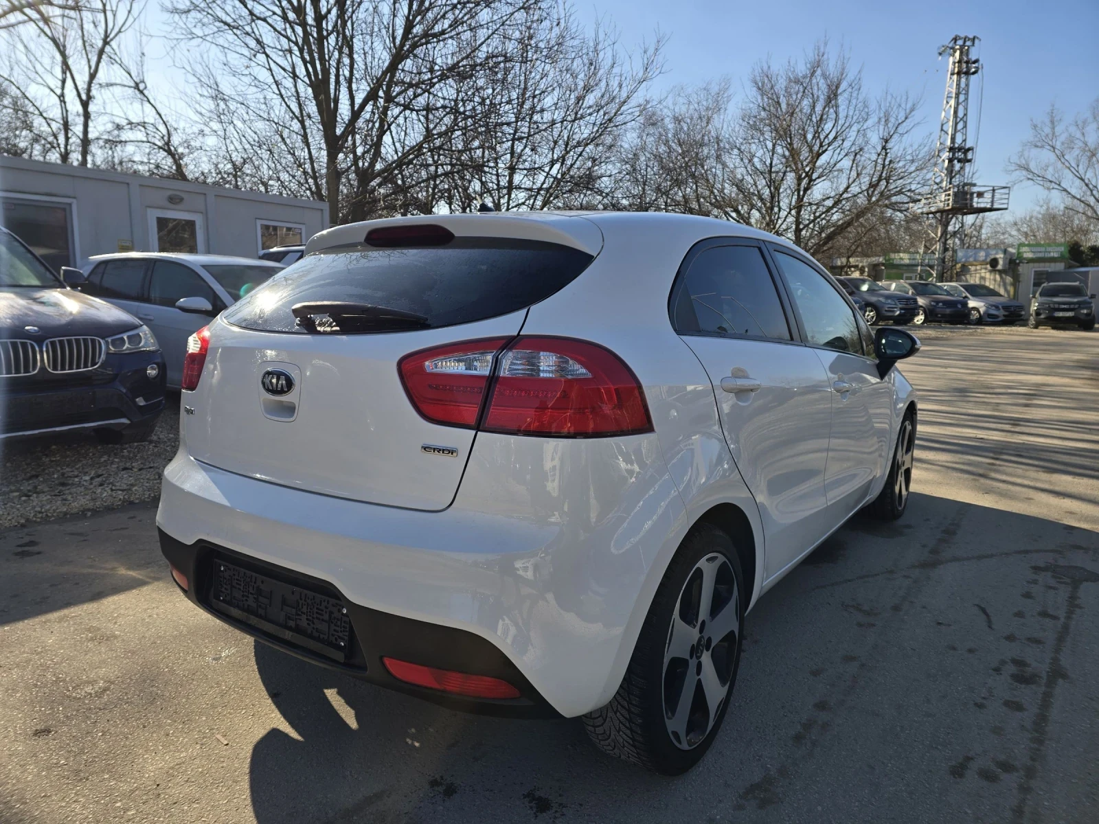 Kia Rio 1.4d 90к.с 6 скорости Топ състояние  - изображение 4