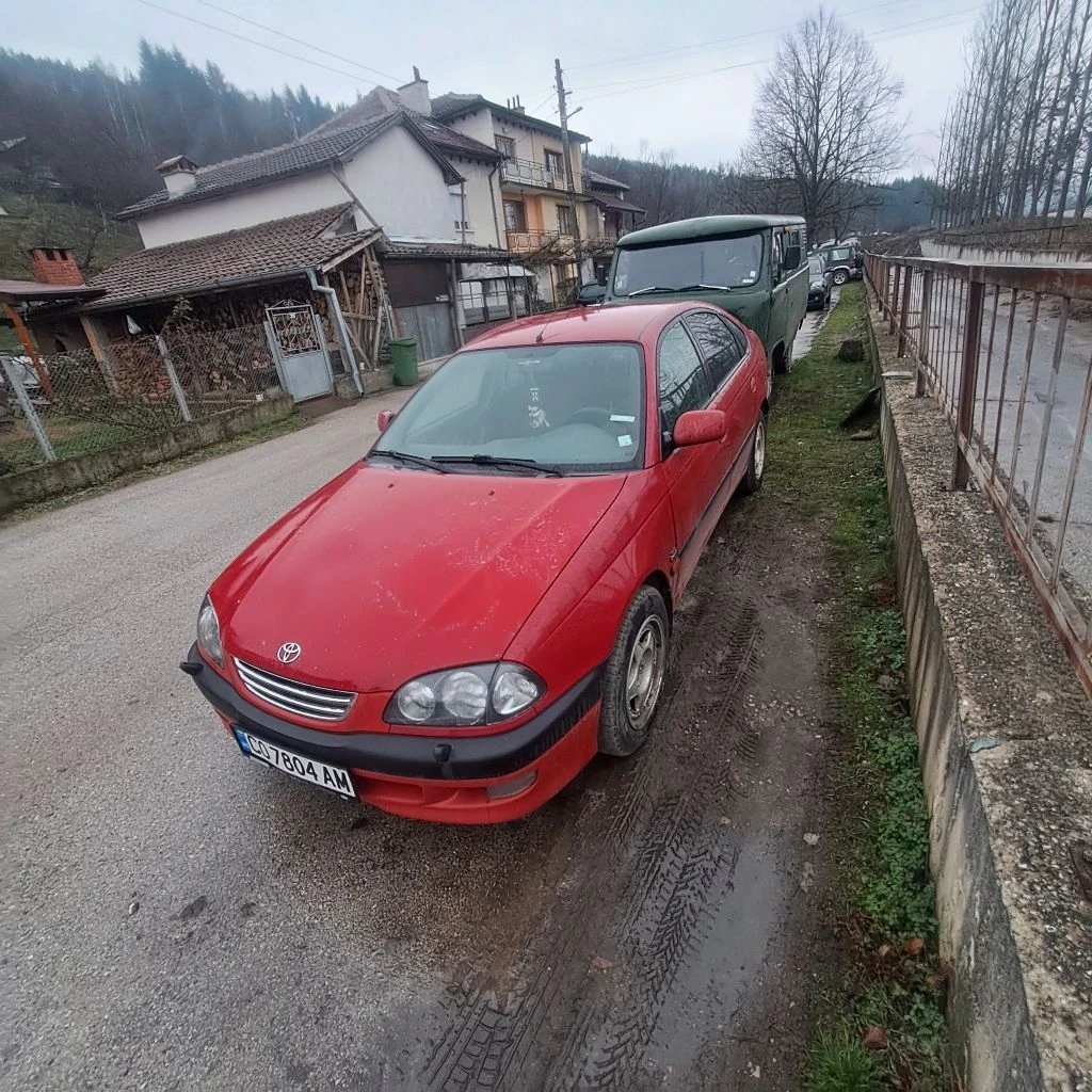 Toyota Avensis  - изображение 4