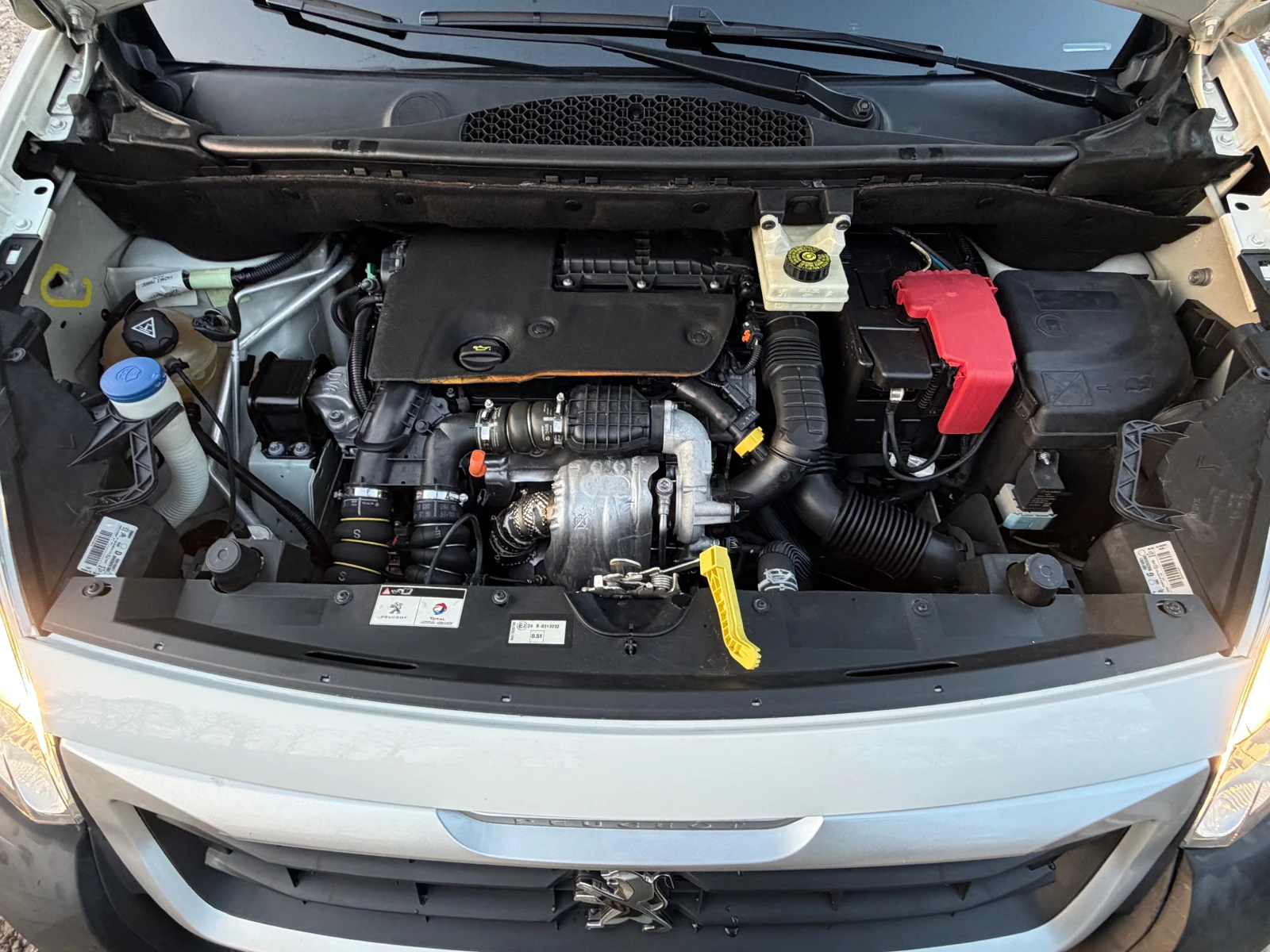 Peugeot Partner 1.6BLUHDI* TOP* EVRO6 , снимка 11 - Автомобили и джипове - 53735462