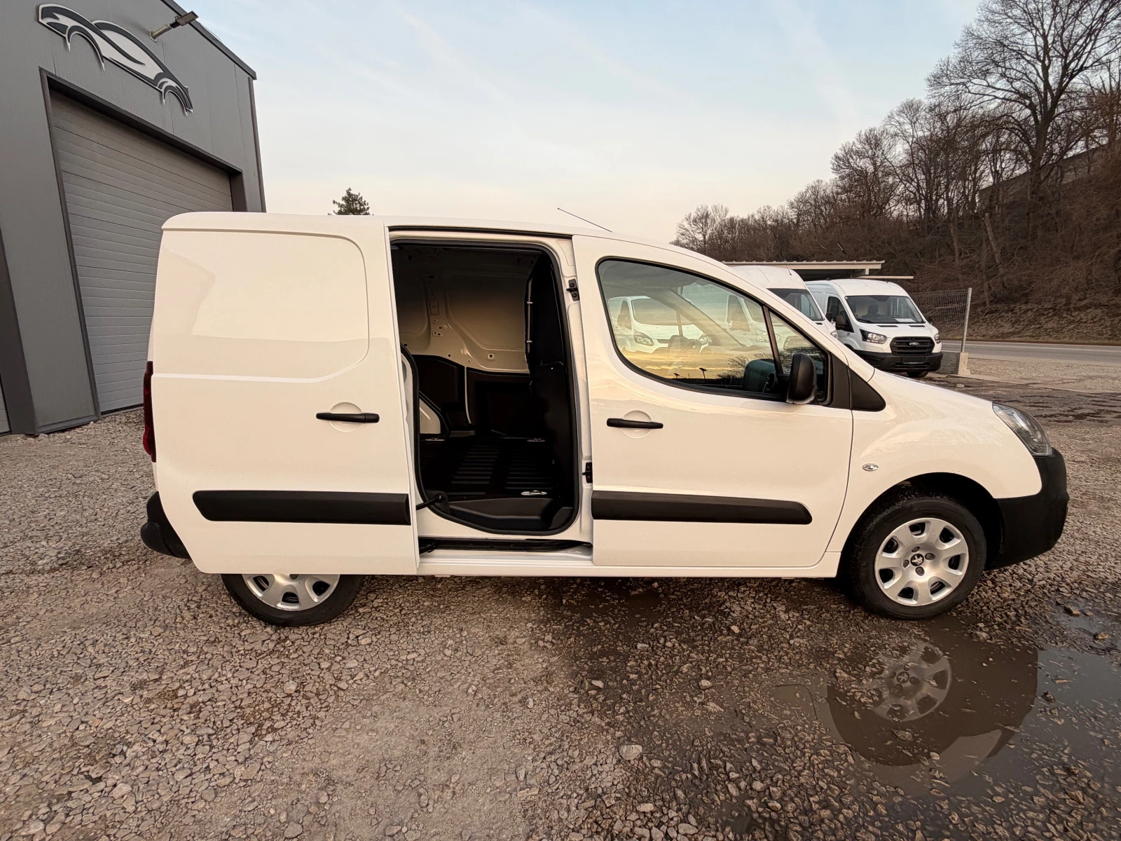 Peugeot Partner 1.6BLUHDI* TOP* EVRO6 , снимка 17 - Автомобили и джипове - 53735462