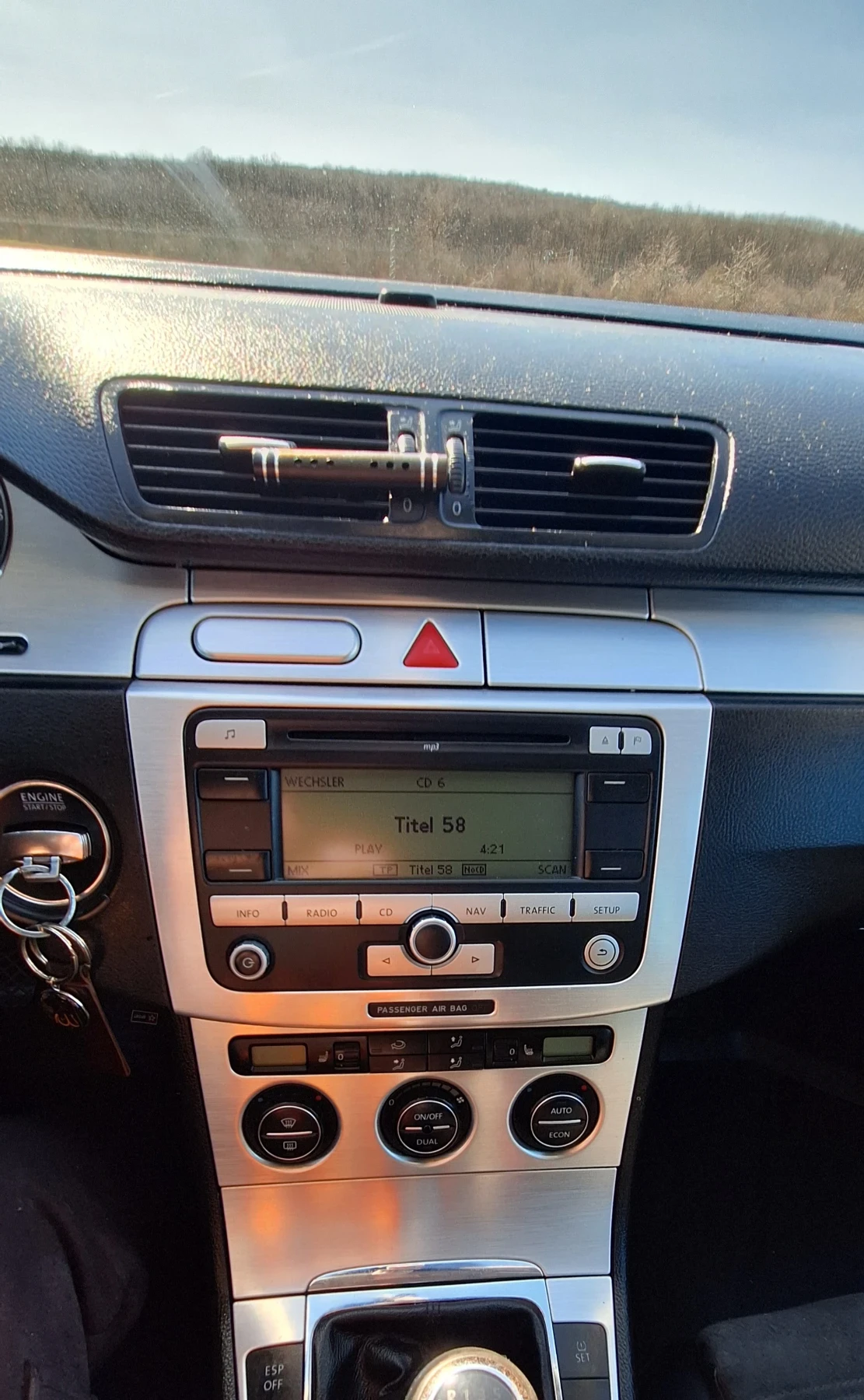 VW Passat 2.0TDI 170кс., снимка 17 - Автомобили и джипове - 53745613