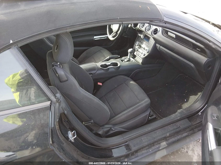 Ford Mustang 3.7l V6, снимка 5 - Автомобили и джипове - 53751444