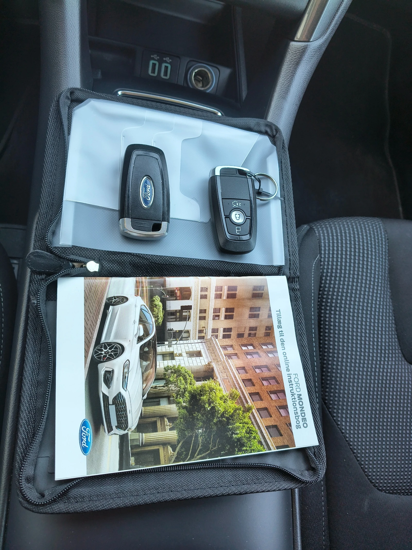 Ford Mondeo Titanium/190 к.с./Distronic /Теглич/Самопаркиране, снимка 17 - Автомобили и джипове - 53803714