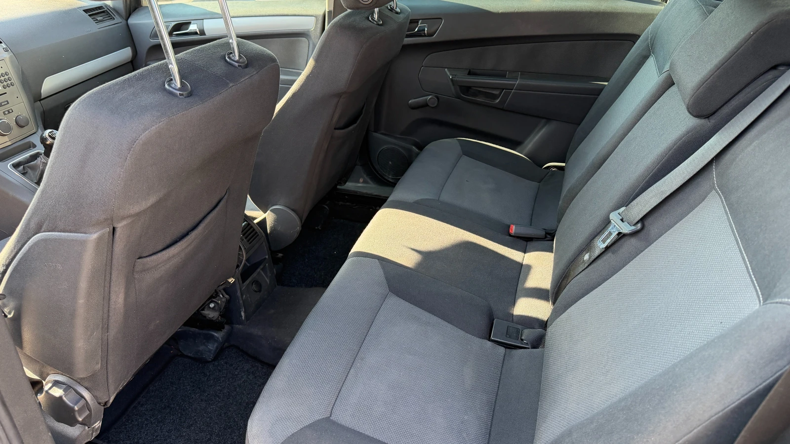 Opel Zafira, снимка 7 - Автомобили и джипове - 53813136