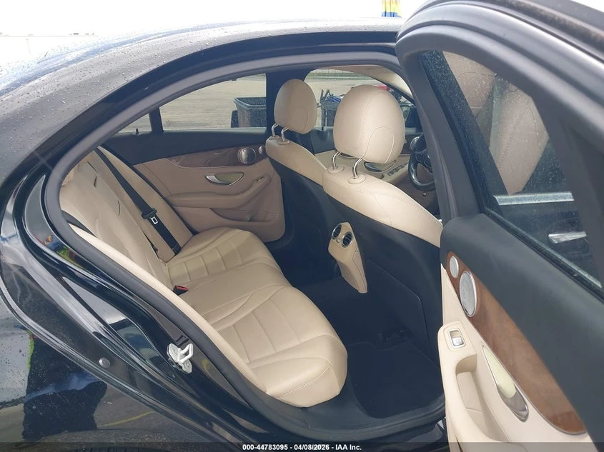 Mercedes-Benz C 300 2.0L I-4 DI, DOHC, VVT, TURBO, 241HP All Wheel | Mobile.bg � ����������� 8