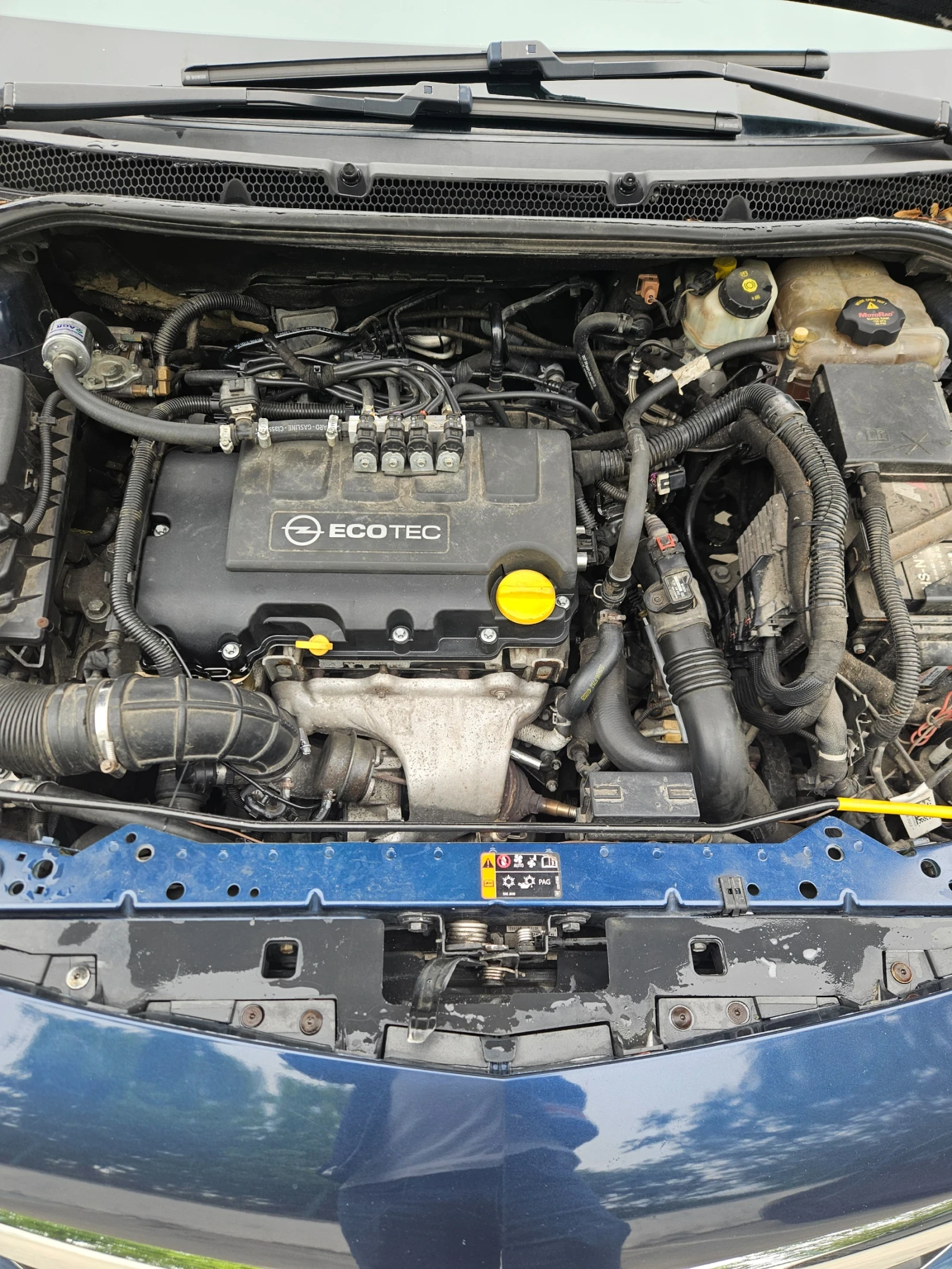 Opel Astra 1.4 Turbo, снимка 9 - Автомобили и джипове - 54466610