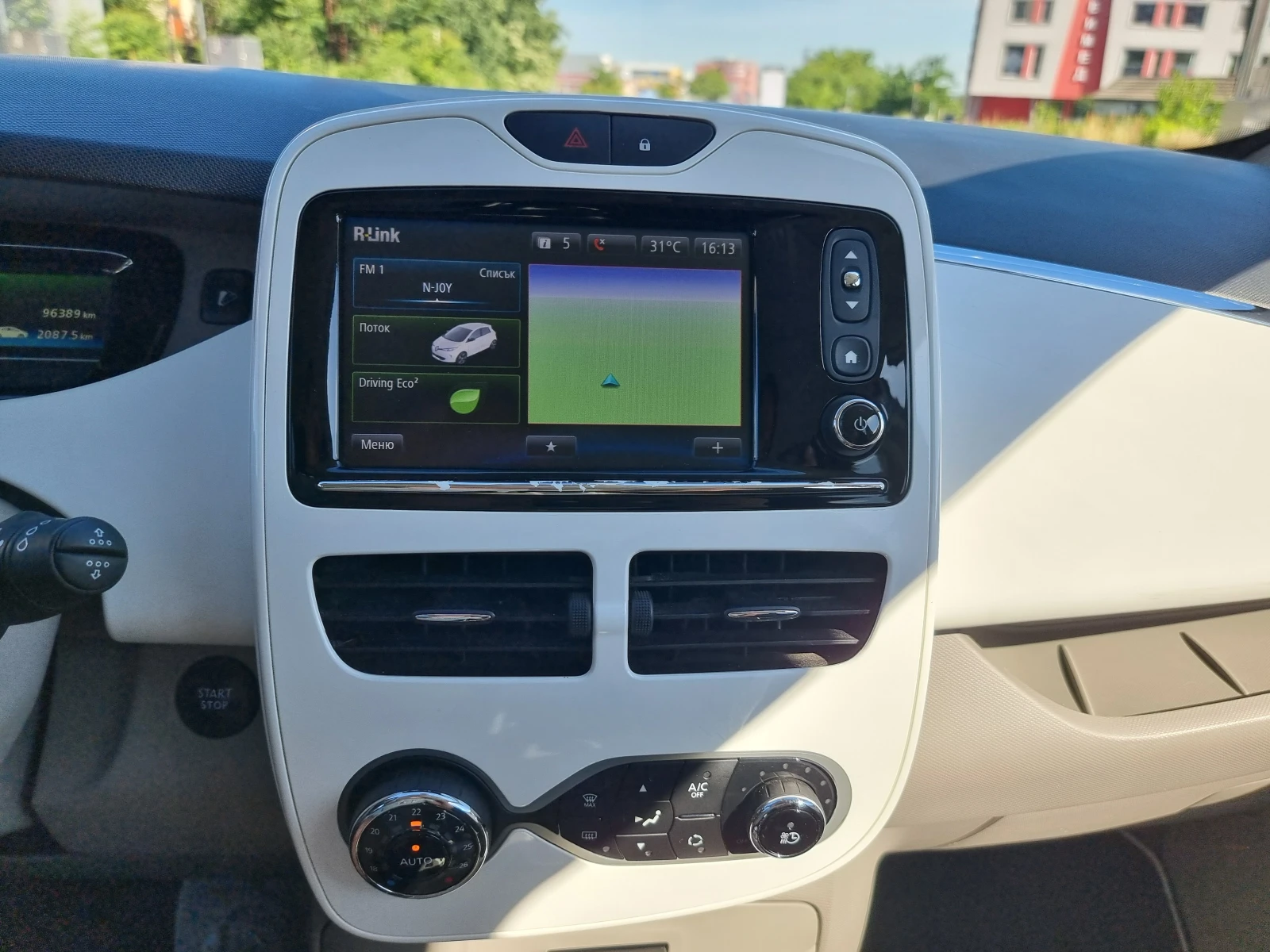 Renault Zoe R240, снимка 14 - Автомобили и джипове - 54723480