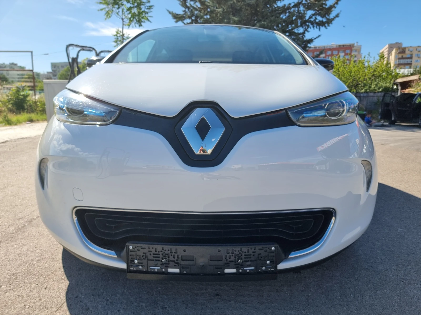 Renault Zoe R240, снимка 3 - Автомобили и джипове - 54723480