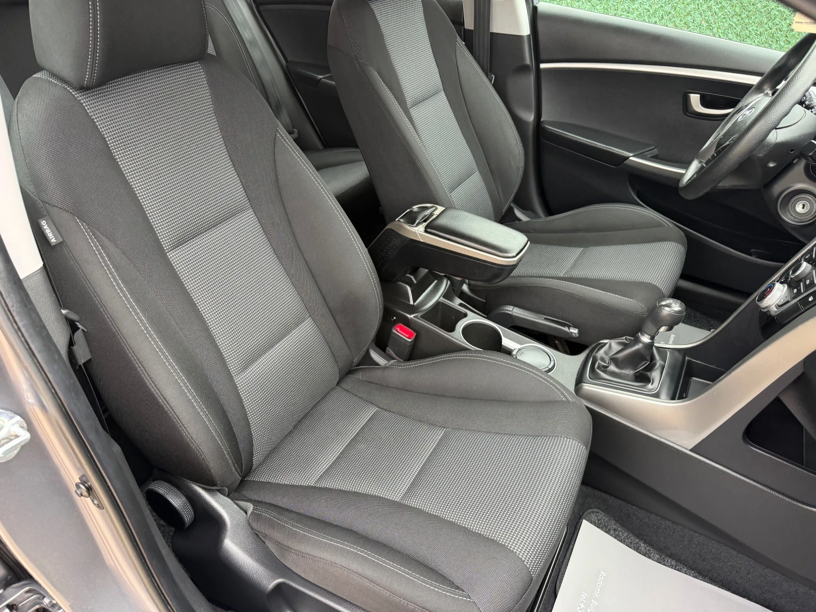 Hyundai I30 1.6CRDI* DIESEL* 110hp* EURO5* 108131KM* NEW* NEW*, снимка 15 - Автомобили и джипове - 55211245