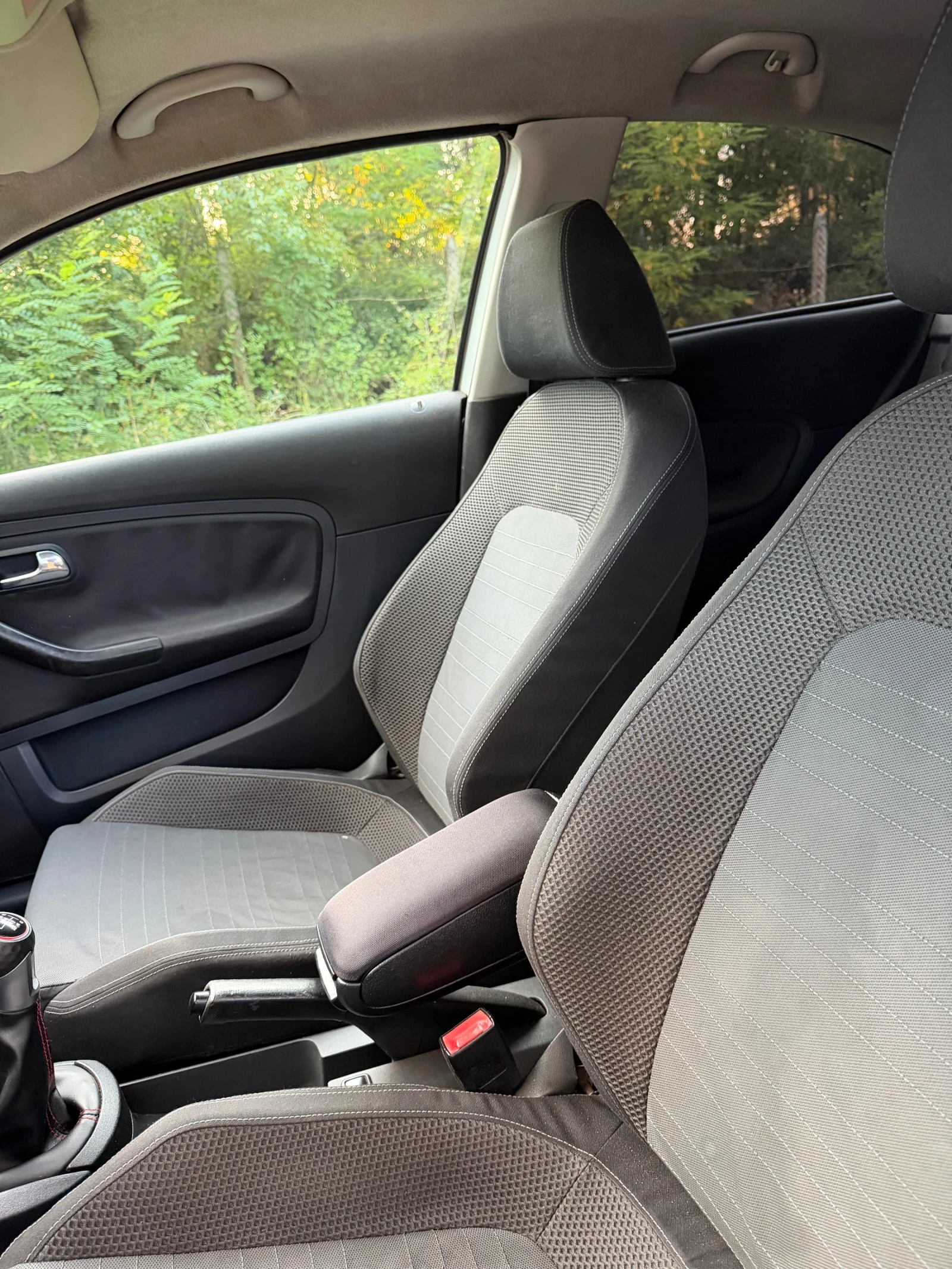 Seat Ibiza, снимка 7 - Автомобили и джипове - 55596031