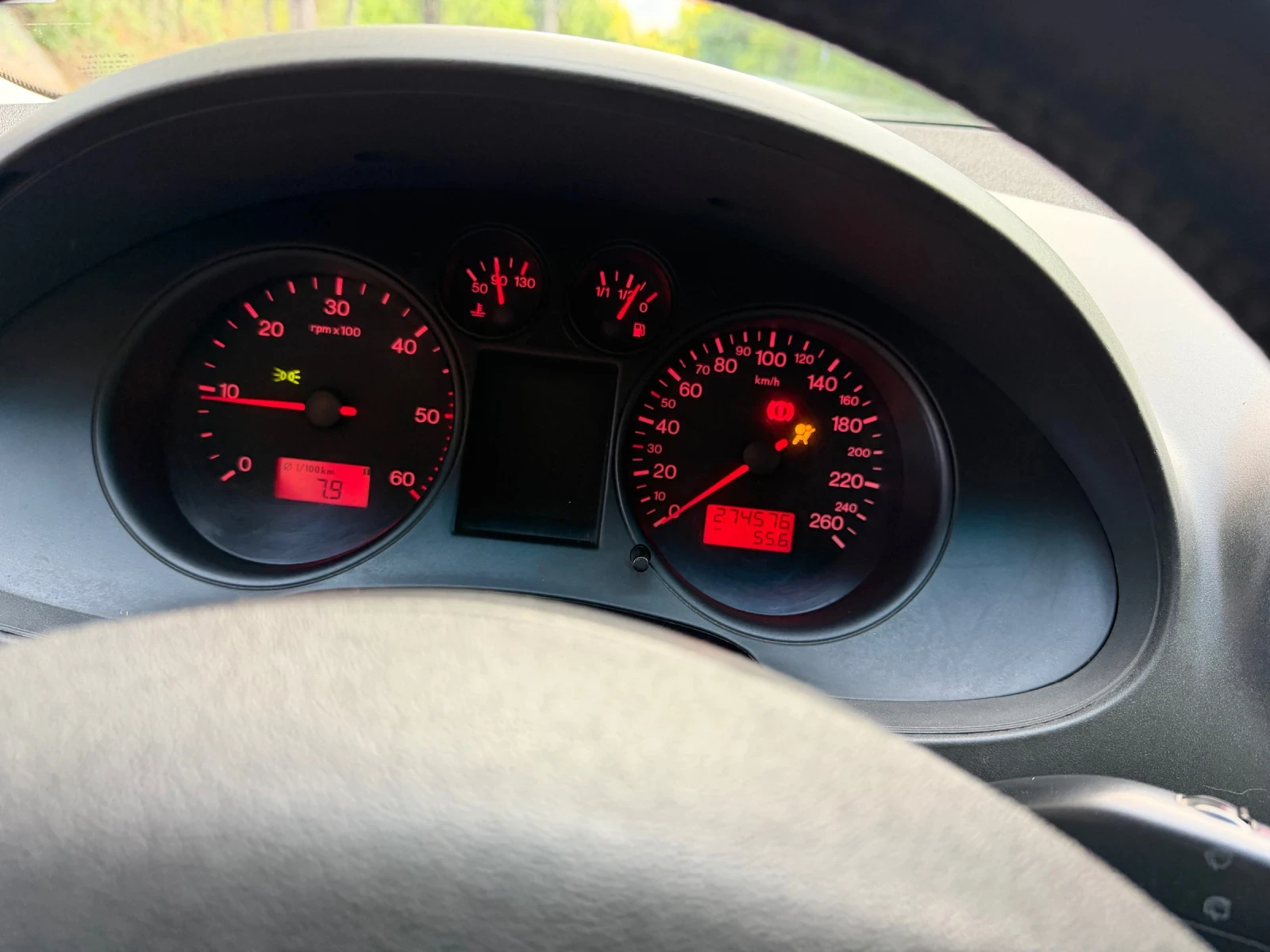 Seat Ibiza, снимка 8 - Автомобили и джипове - 55596031