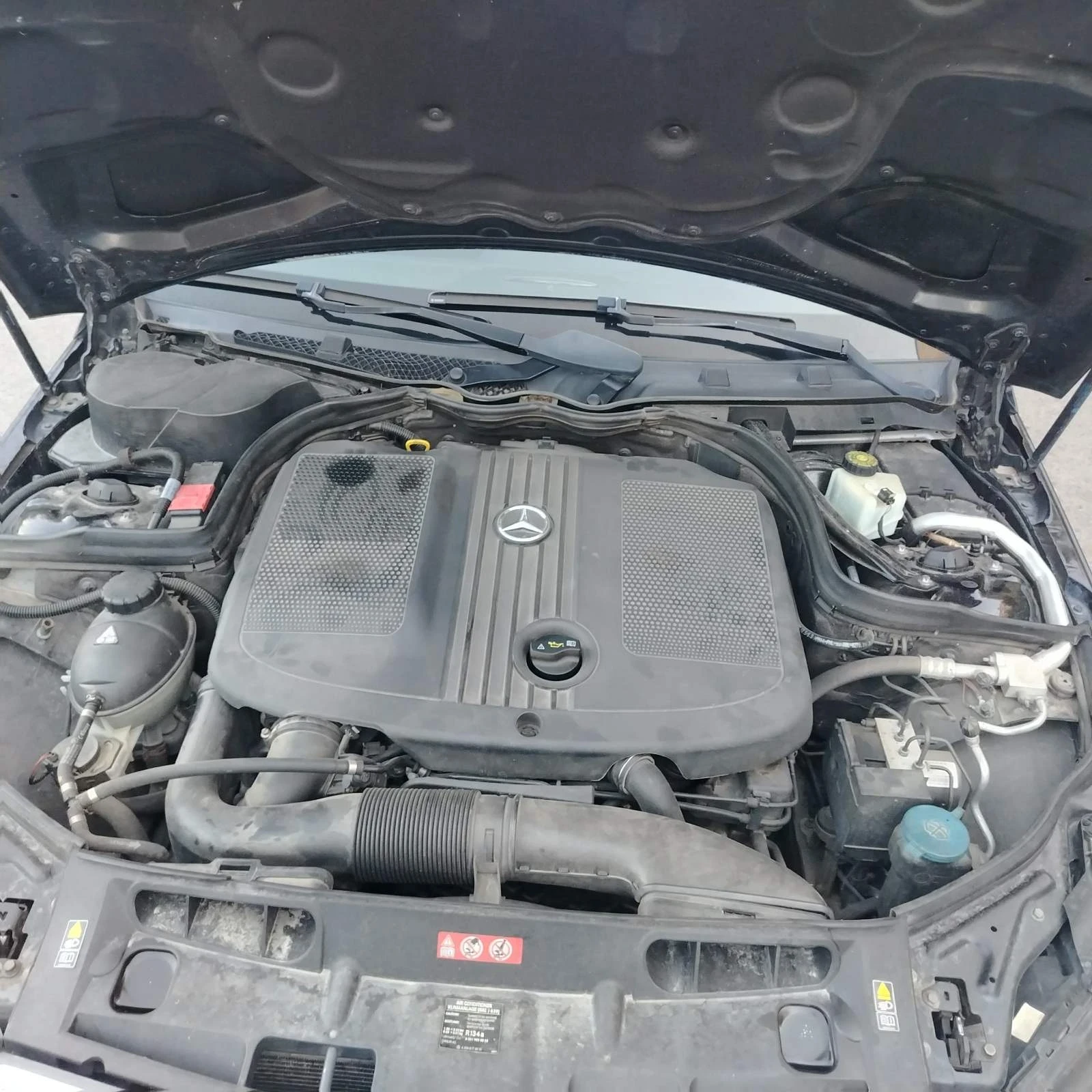 Mercedes-Benz C 220, снимка 13 - Автомобили и джипове - 56348022