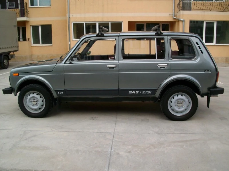 Lada Niva КАПАРИРАНА, снимка 8 - Автомобили и джипове - 41714207