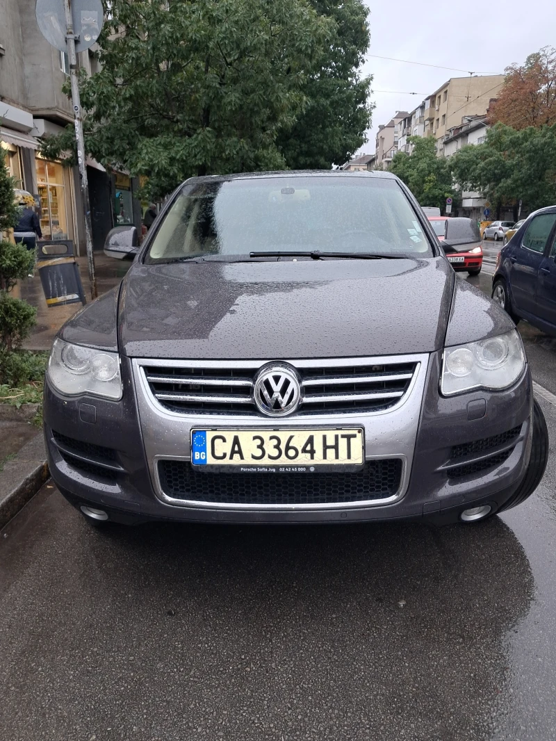 VW Touareg, снимка 2 - Автомобили и джипове - 52144014