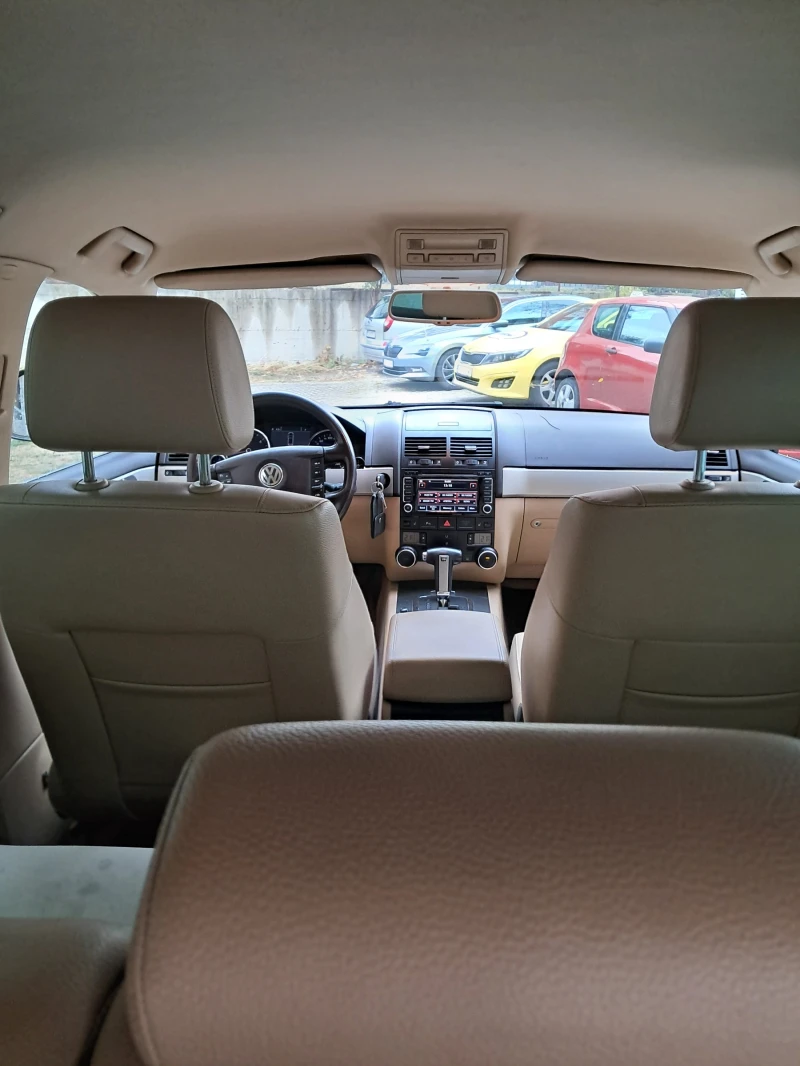 VW Touareg, снимка 11 - Автомобили и джипове - 52144014
