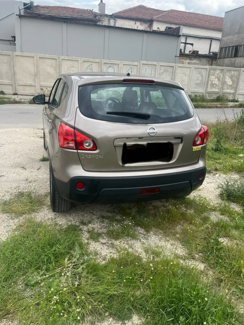 Nissan Qashqai 2.0, снимка 3 - Автомобили и джипове - 52439620