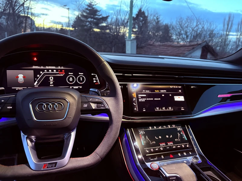 Audi RSQ8 * ГОТОВ ЛИЗИНГ* БАРТЕР* , снимка 11 - Автомобили и джипове - 53447580