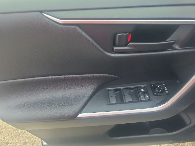 Toyota Rav4 2.5Hibrid 4x4 , снимка 12 - Автомобили и джипове - 53467934